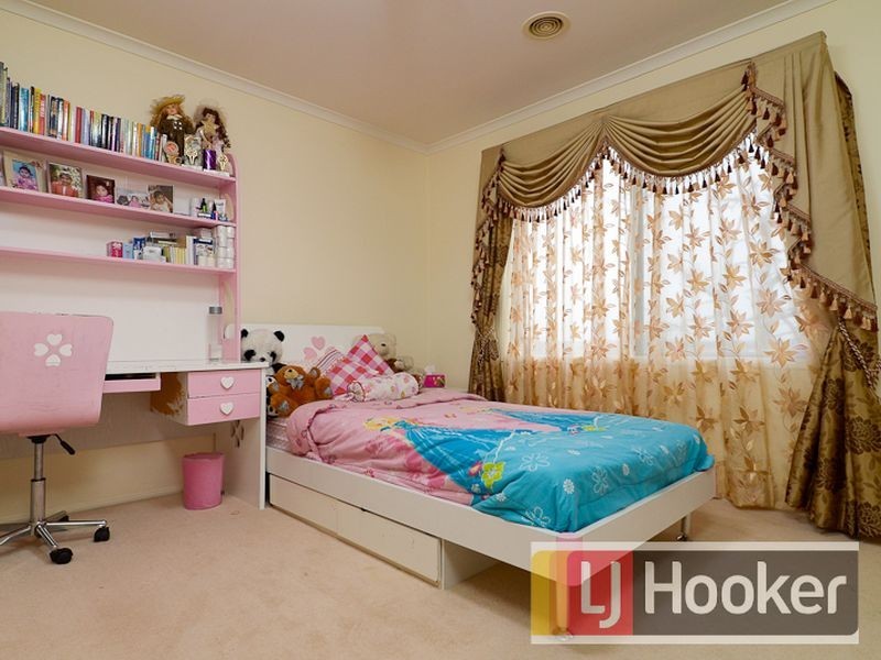 5 Winterton Court, Hallam VIC 3803