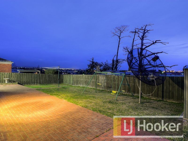 5 Winterton Court, Hallam VIC 3803