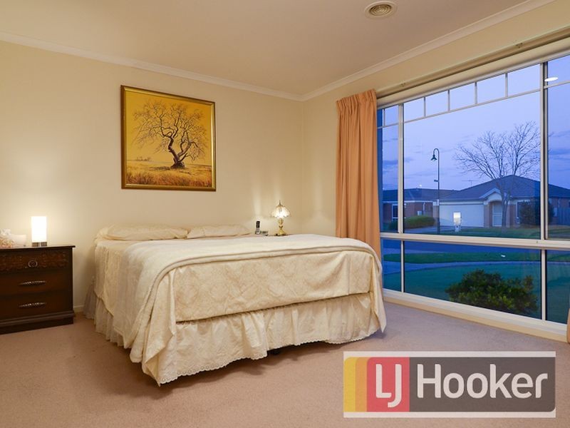11 Earlwood Street, Narre Warren South VIC 3805