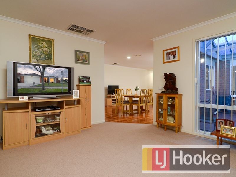 11 Earlwood Street, Narre Warren South VIC 3805