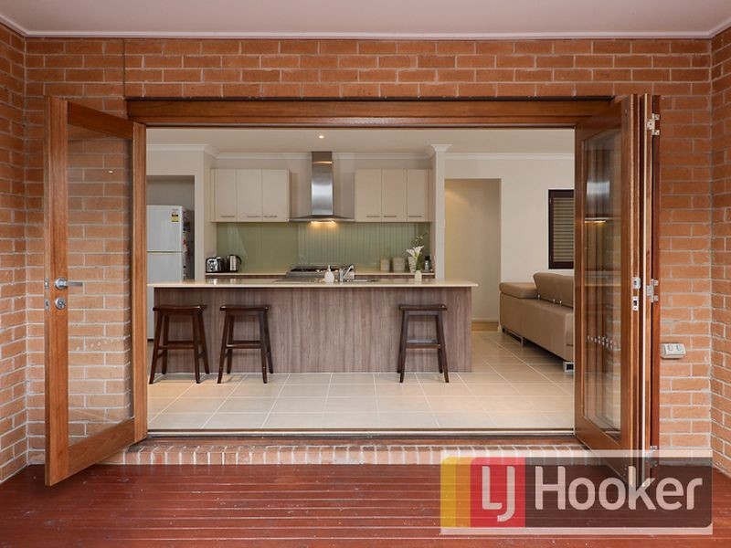 11 Jefferson Avenue, Cranbourne North VIC 3977