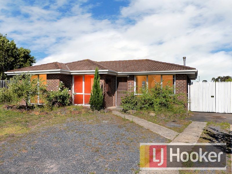 126 Oaktree Drive, Hampton Park VIC 3976