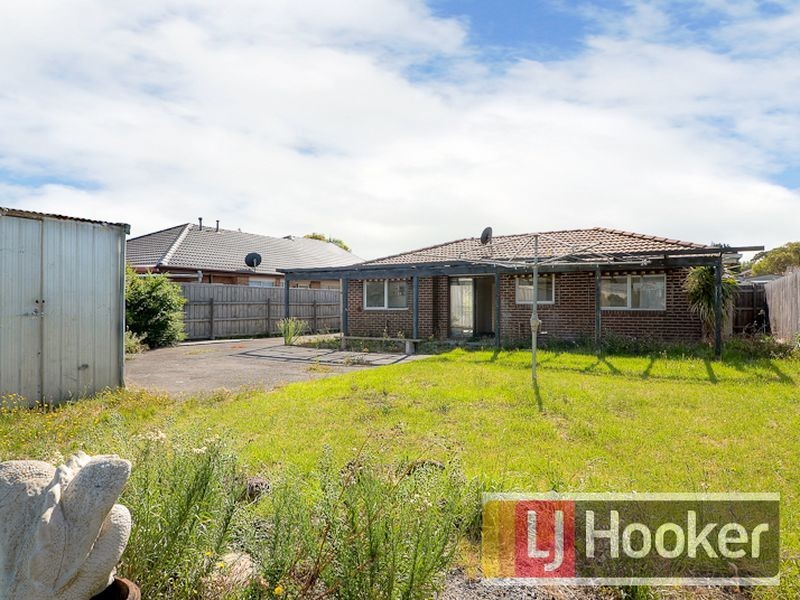 126 Oaktree Drive, Hampton Park VIC 3976