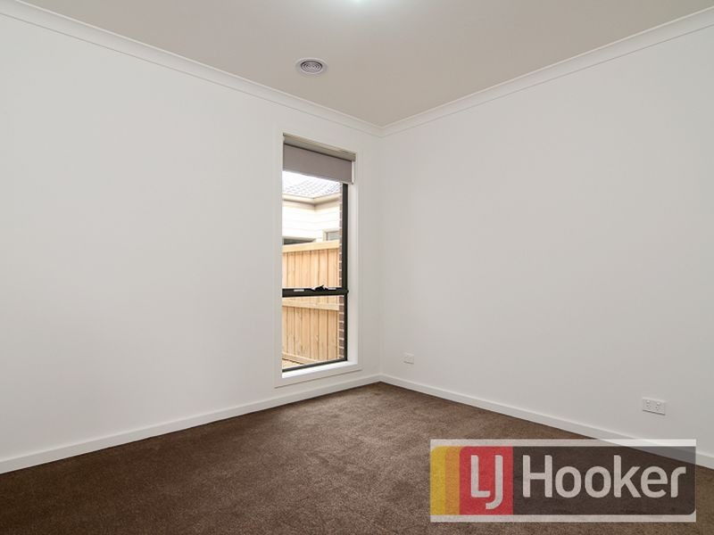 14 Kosciuszko Circuit, Clyde VIC 3978