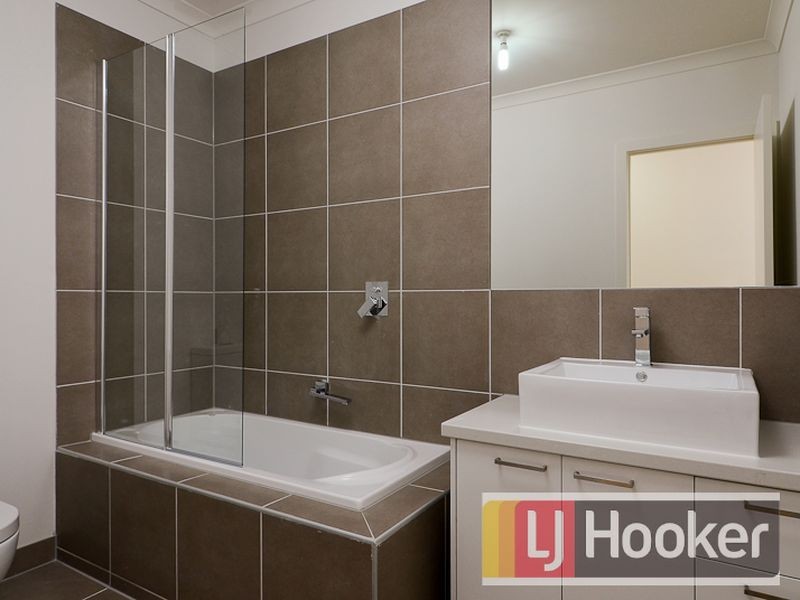 14 Kosciuszko Circuit, Clyde VIC 3978