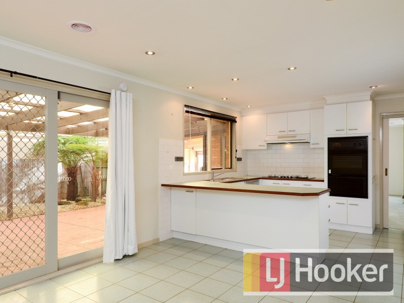 5 Ireland Avenue, Narre Warren VIC 3805