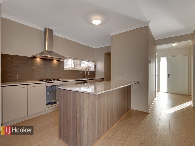 43 Kosciuszko Circuit, Clyde VIC 3978