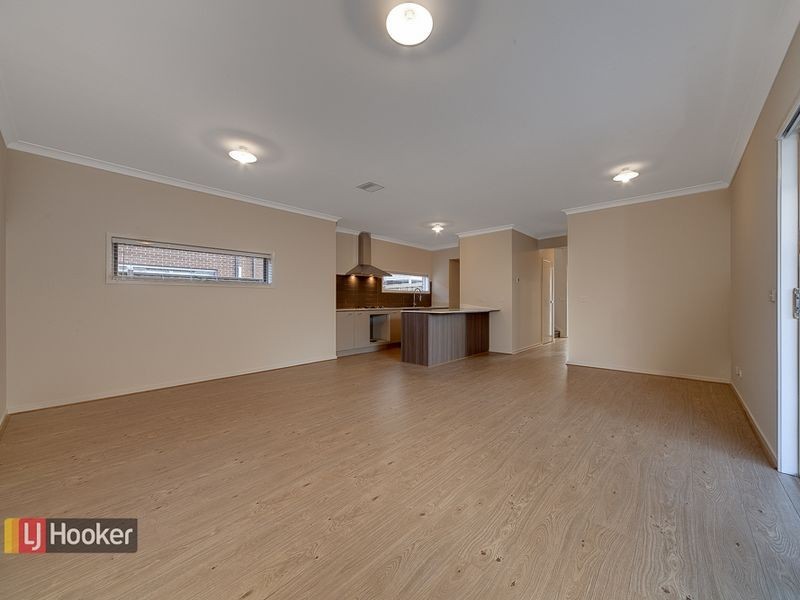 43 Kosciuszko Circuit, Clyde VIC 3978