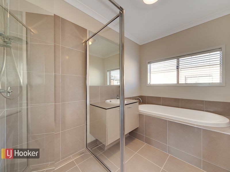 43 Kosciuszko Circuit, Clyde VIC 3978