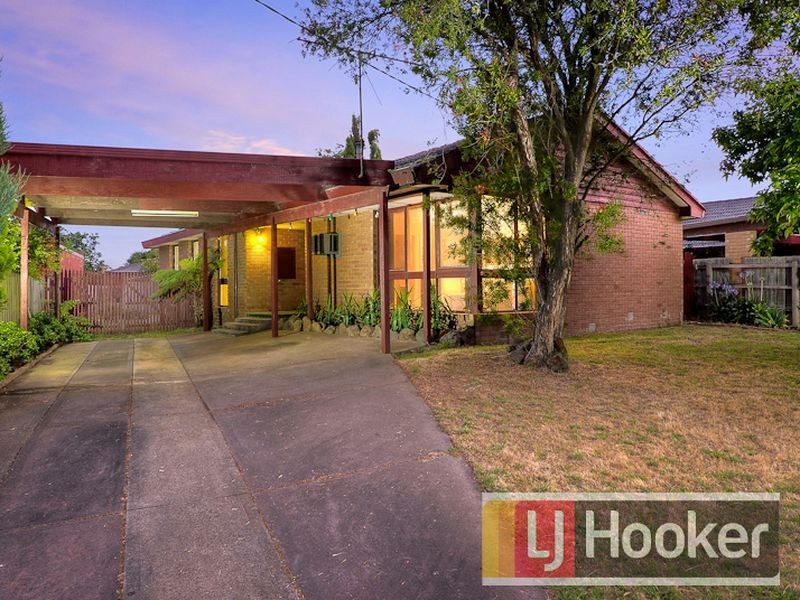 6 Hampton Drive, Hampton Park VIC 3976