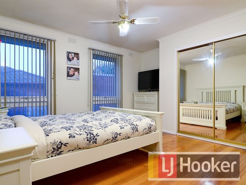 6 Hampton Drive, Hampton Park VIC 3976