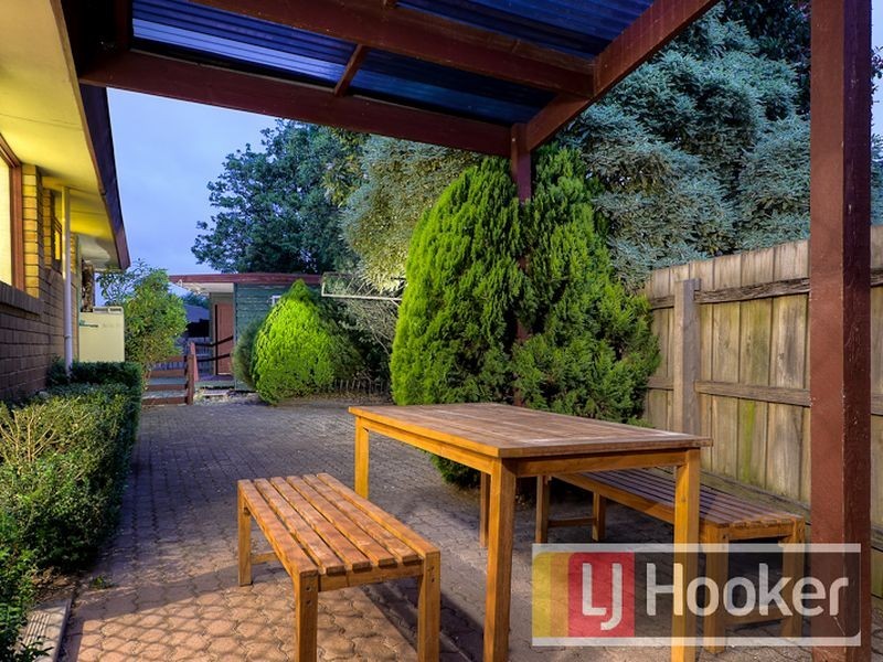 6 Hampton Drive, Hampton Park VIC 3976