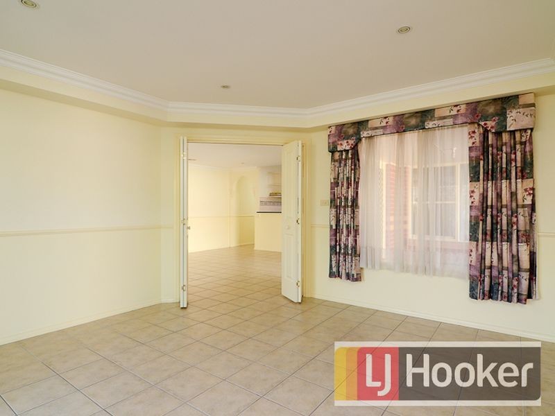 37 Hunt Club Boulevard, Cranbourne East VIC 3977