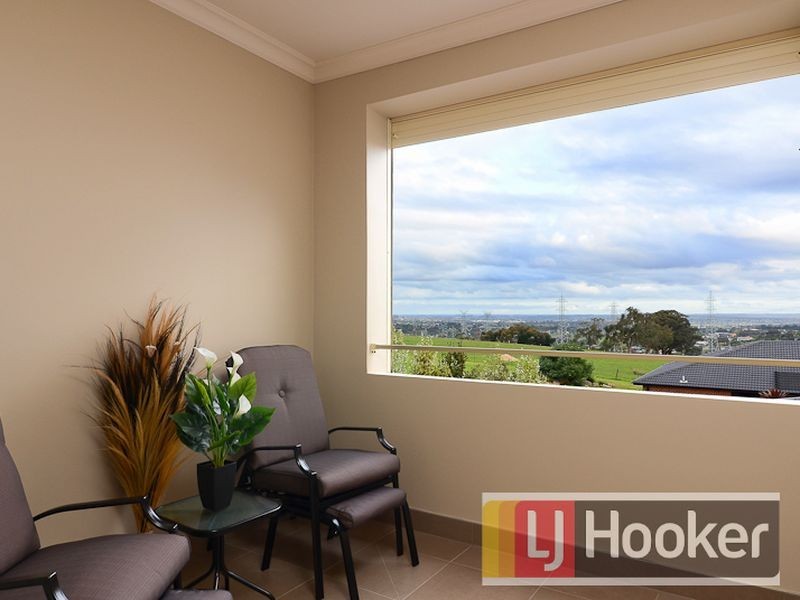 15 Wiringa Close, Narre Warren North VIC 3804