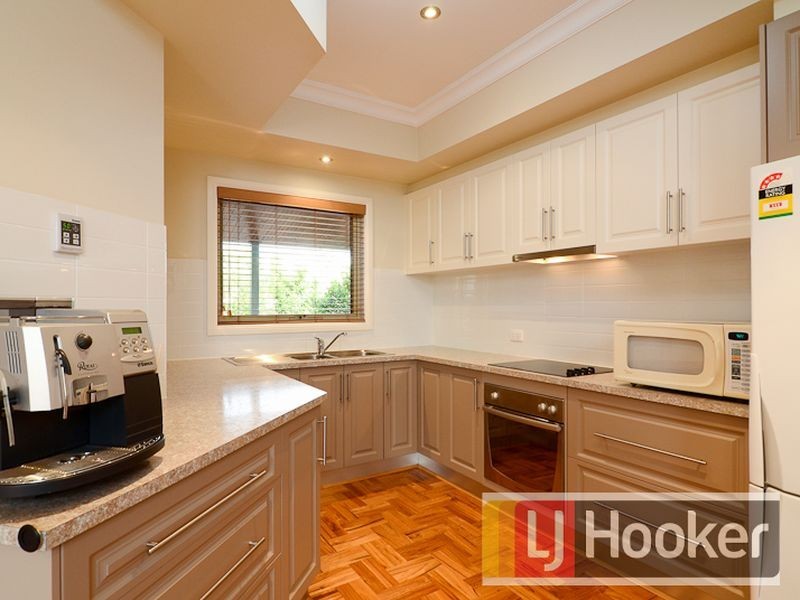 15 Wiringa Close, Narre Warren North VIC 3804