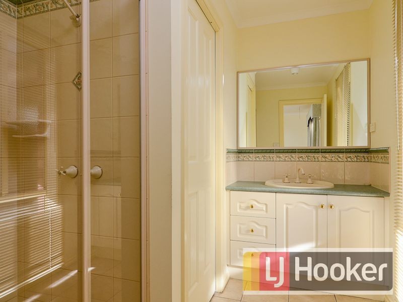 37 Hunt Club Boulevard, Cranbourne East VIC 3977