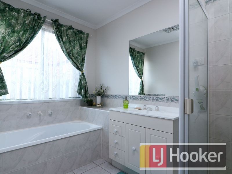 103 Harold Keys Drive, Narre Warren South VIC 3805