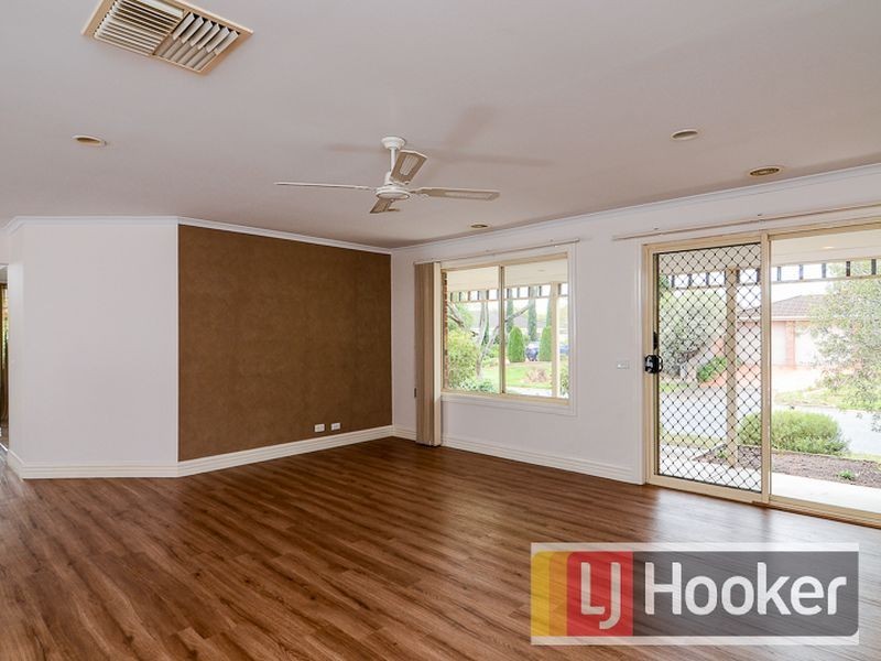 20 Turnberry Avenue, Narre Warren South VIC 3805