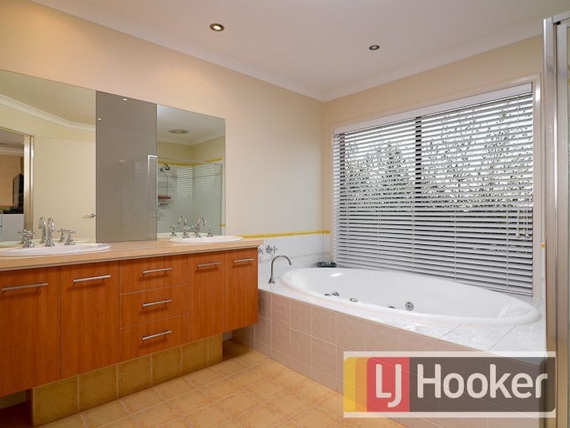 6 Chesil Court, Narre Warren South VIC 3805