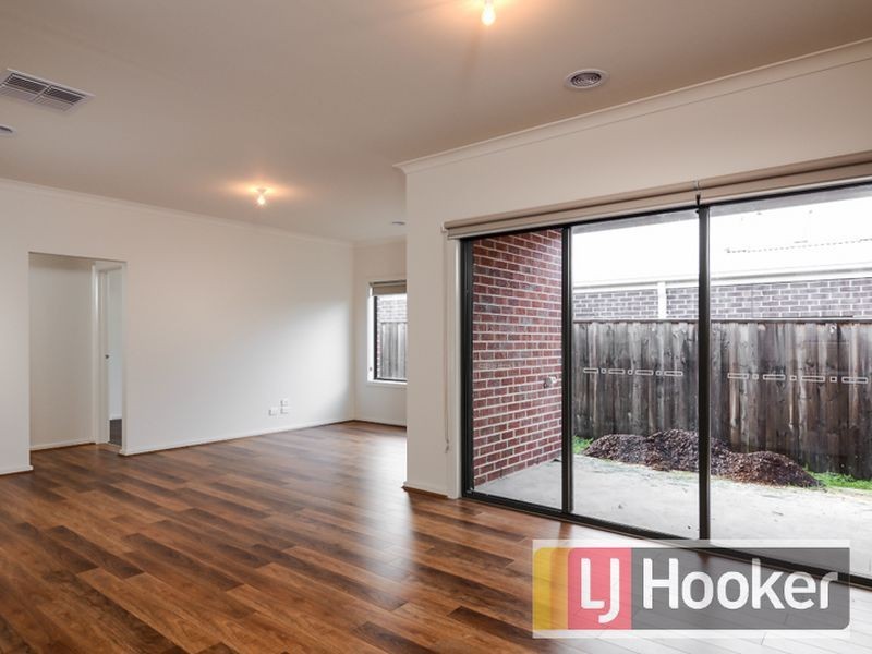 9 Flinders Park Drive, Officer VIC 3809