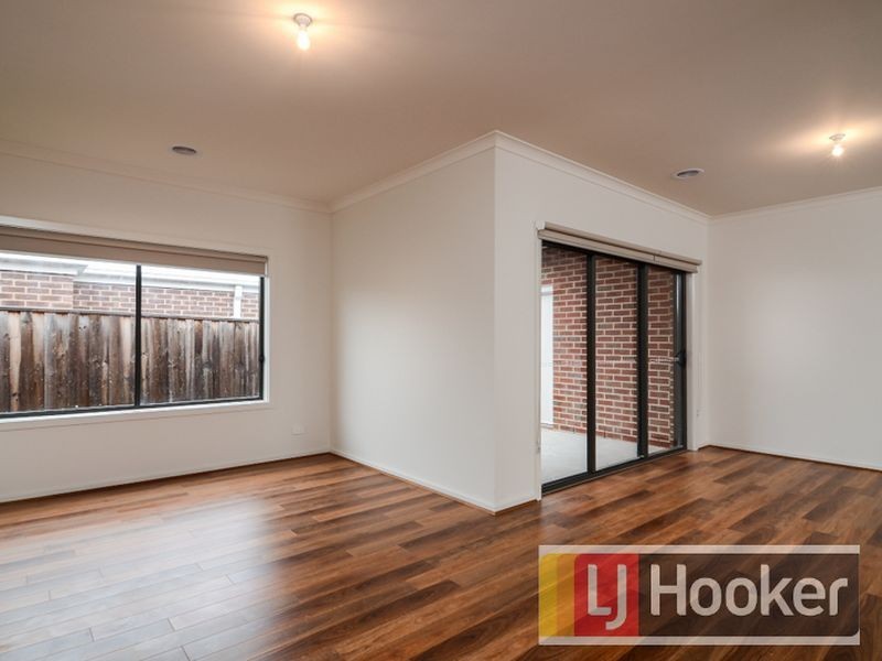 9 Flinders Park Drive, Officer VIC 3809