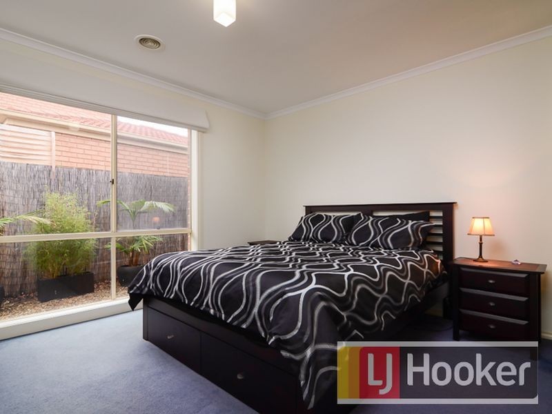 18 Ellen Road, Narre Warren South VIC 3805