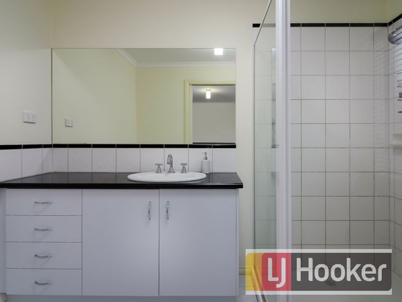 18 Ellen Road, Narre Warren South VIC 3805