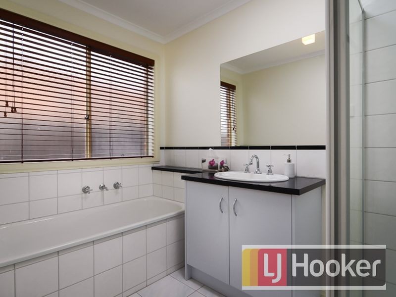 18 Ellen Road, Narre Warren South VIC 3805