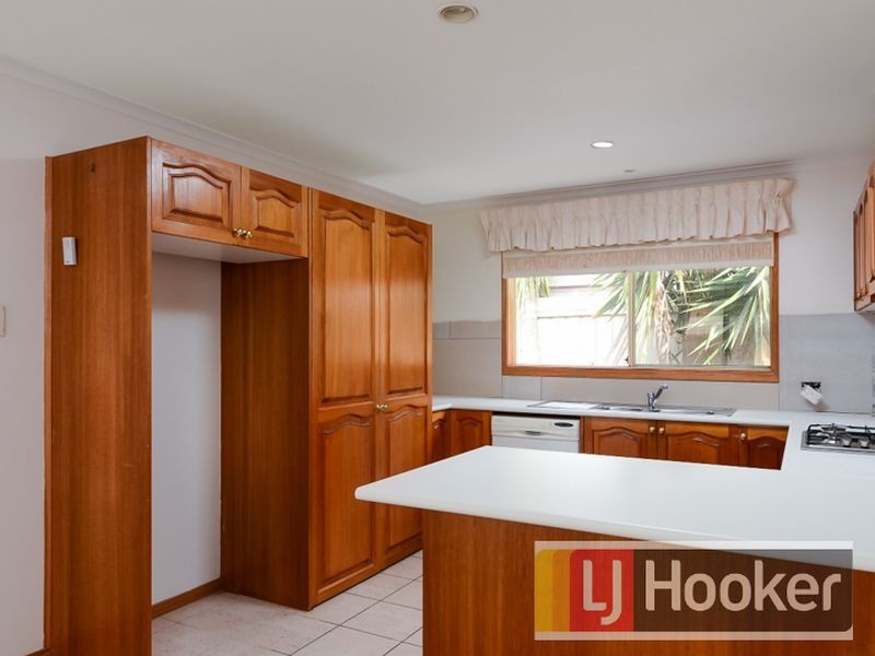 11 Marella Place, Narre Warren South VIC 3805