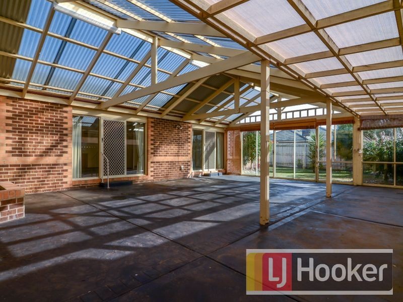 11 Marella Place, Narre Warren South VIC 3805