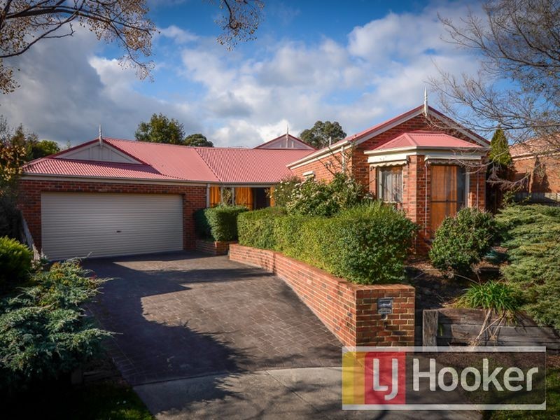 5 Celeste Court, Berwick VIC 3806