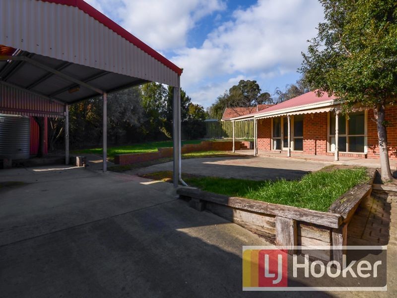 5 Celeste Court, Berwick VIC 3806