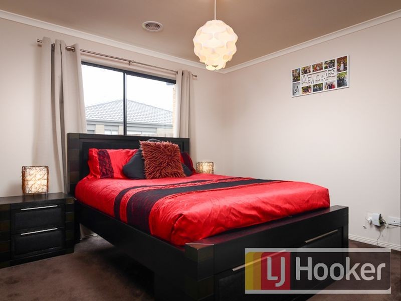 39 Currawong Crescent, Pakenham VIC 3810