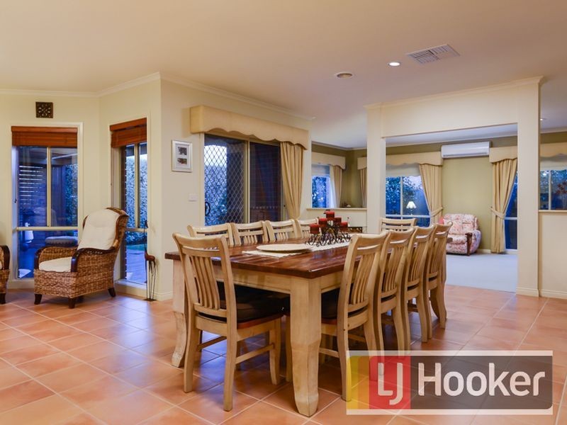 22 Southern Boulevard, Narre Warren South VIC 3805