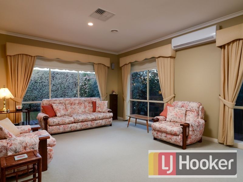 22 Southern Boulevard, Narre Warren South VIC 3805