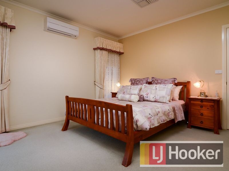 22 Southern Boulevard, Narre Warren South VIC 3805