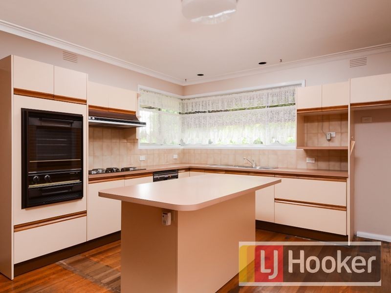 16 Bride Avenue, Hampton Park VIC 3976