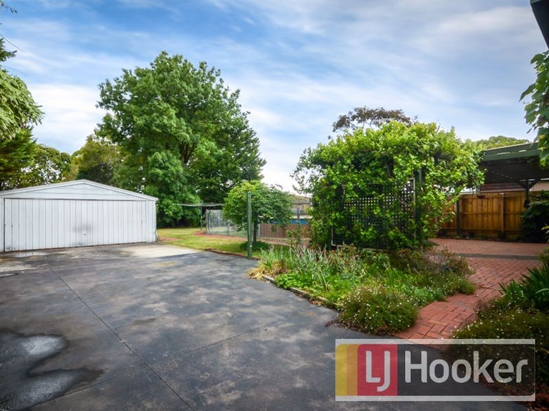 16 Bride Avenue, Hampton Park VIC 3976