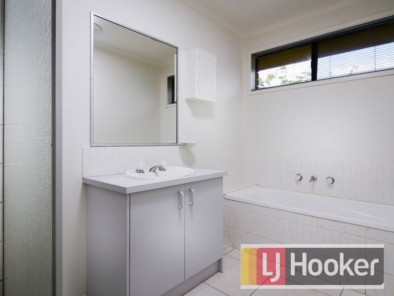 5 Telford Court, Hampton Park VIC 3976