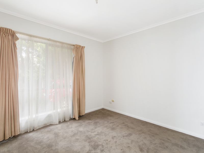 1/3 Leopold Crescent, Hampton Park VIC 3976