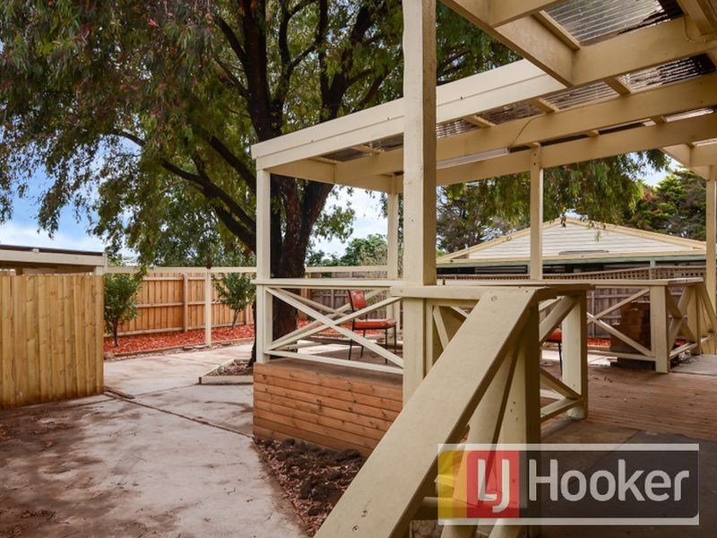 35 Willow Drive, Hampton Park VIC 3976