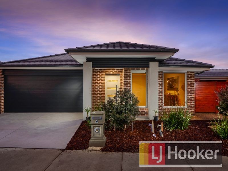 4 Caladenia Street, Officer VIC 3809