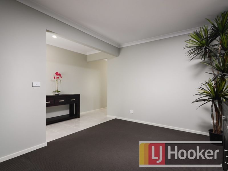 4 Caladenia Street, Officer VIC 3809