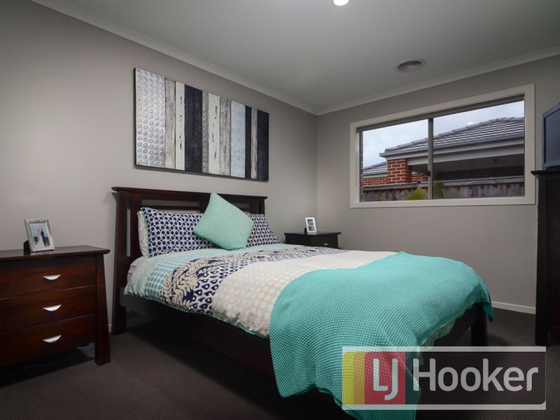 4 Caladenia Street, Officer VIC 3809