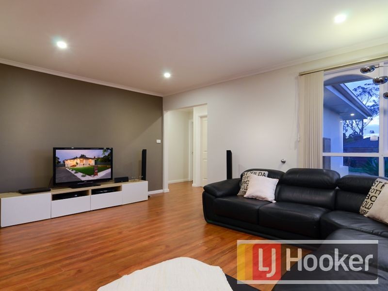 19 Lancaster Avenue, Narre Warren VIC 3805