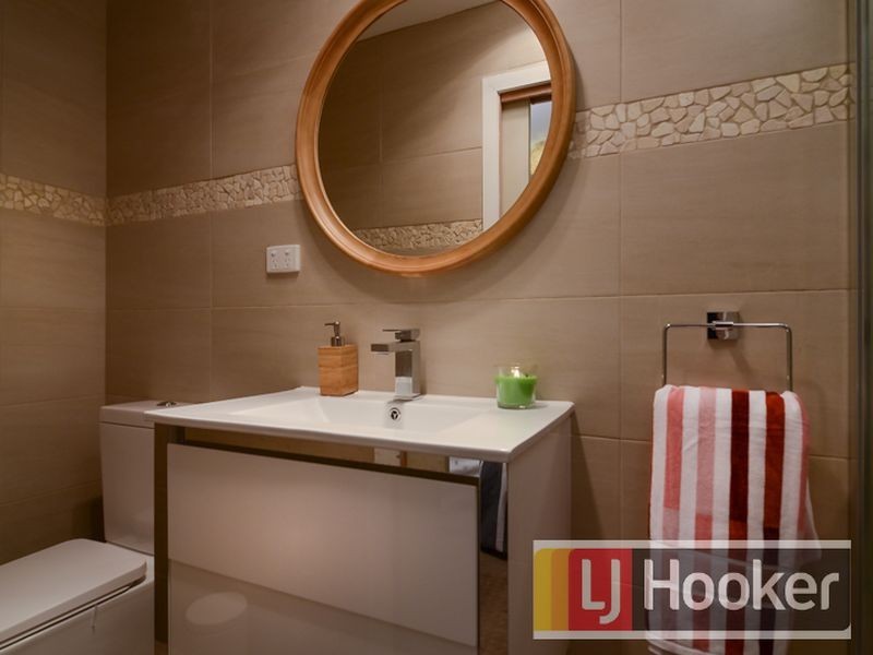 19 Lancaster Avenue, Narre Warren VIC 3805