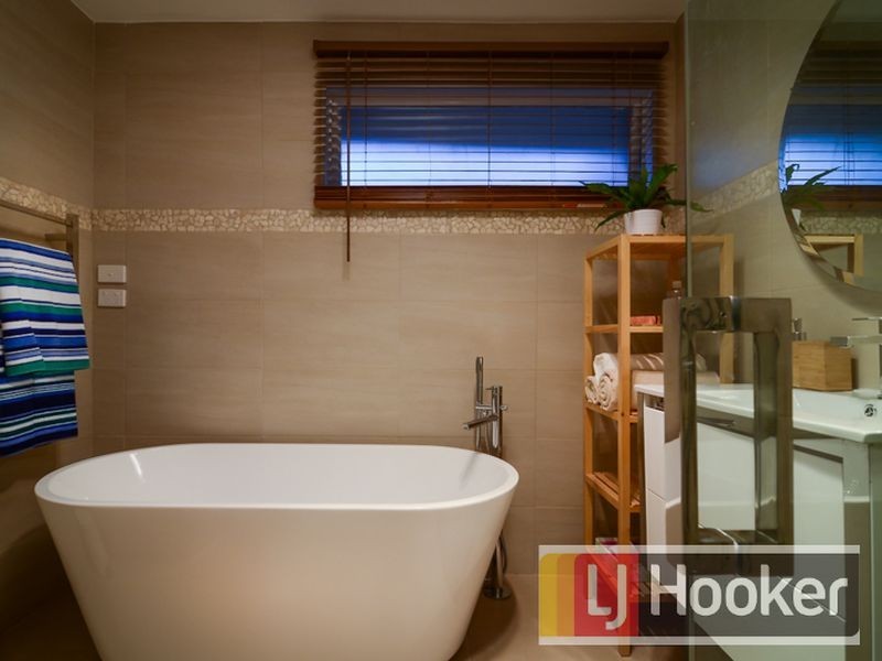 19 Lancaster Avenue, Narre Warren VIC 3805