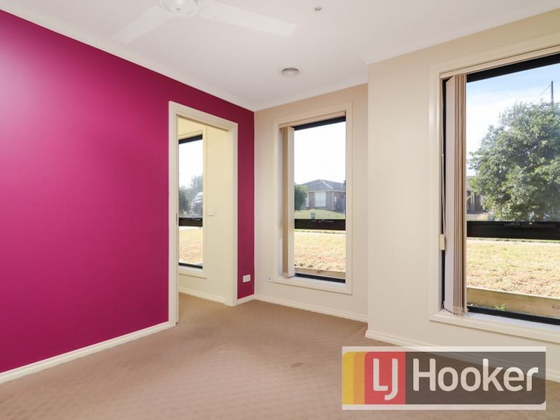 9 Lily Place, Cranbourne VIC 3977