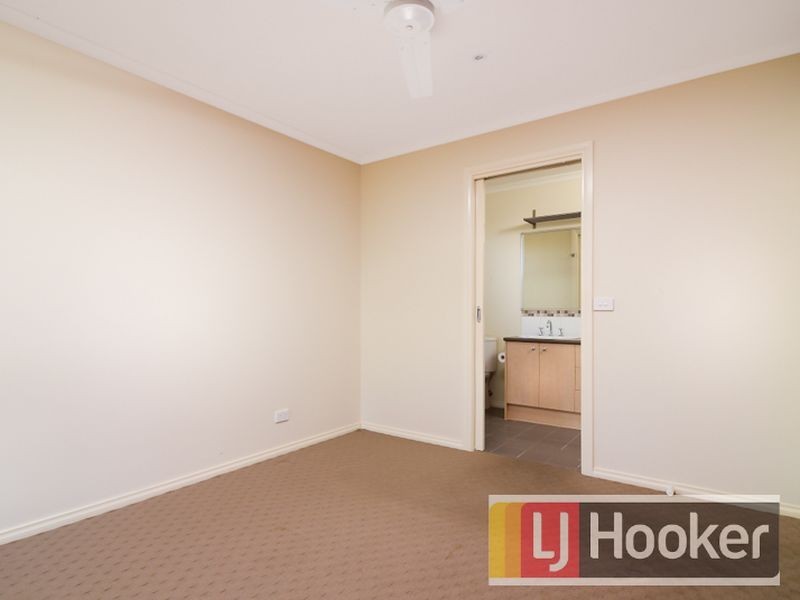 9 Lily Place, Cranbourne VIC 3977