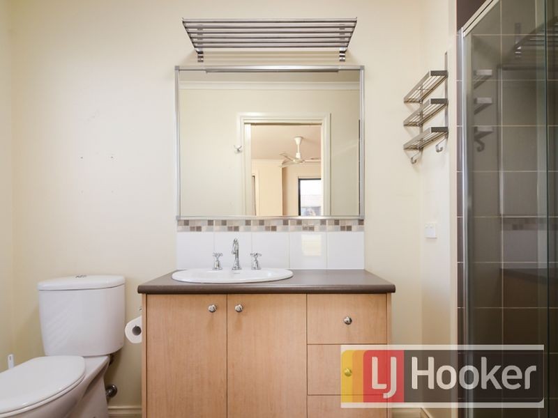 9 Lily Place, Cranbourne VIC 3977